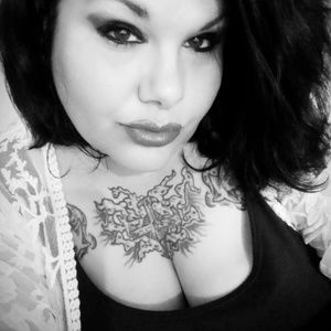 Meet your Posher, Leanne